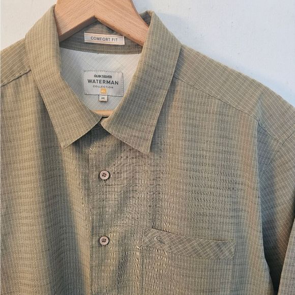 Quicksilver Waterman Collection Short Sleeve Button Shirt Size Medium Green EUC - Picture 4 of 7